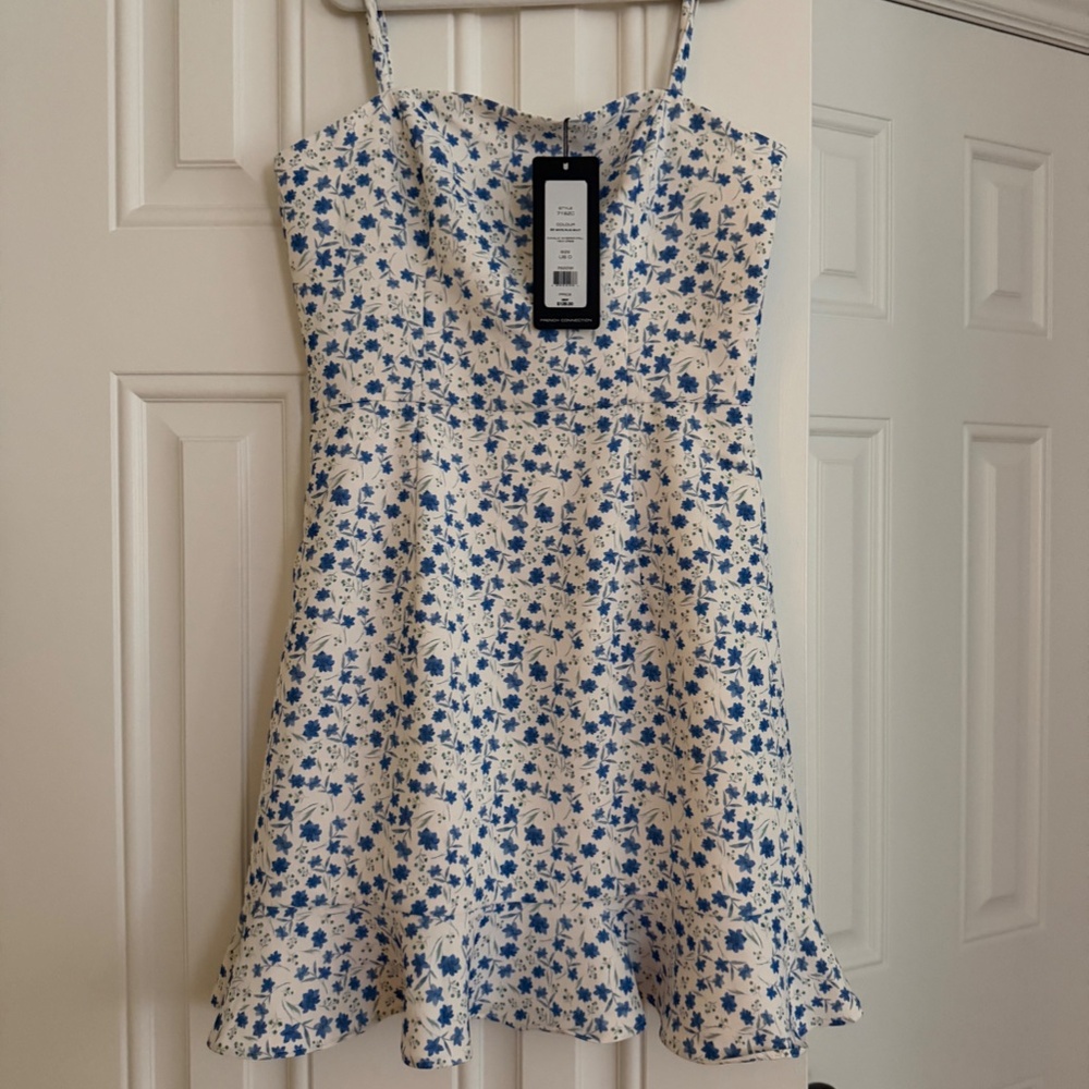 French Connection Floral Blue and White Dress - Picture 2 of 3